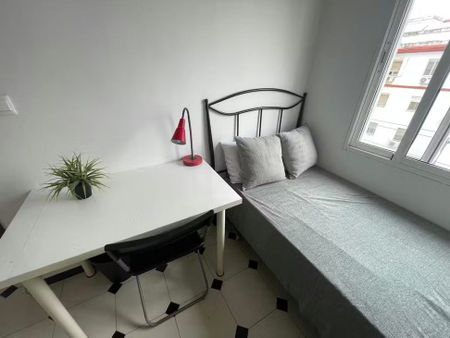 Calle López de Gomara, Sevilla, Andalusia 41010 - Photo 2