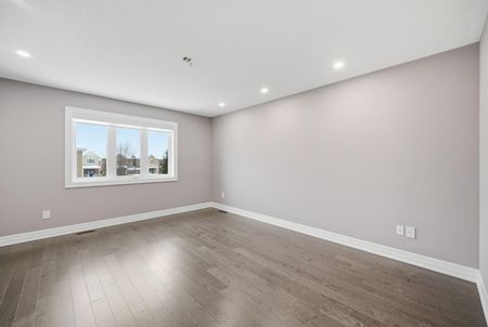 For Lease - 55 Clifford Crescent, New Tecumseth, Ontario - Photo 3