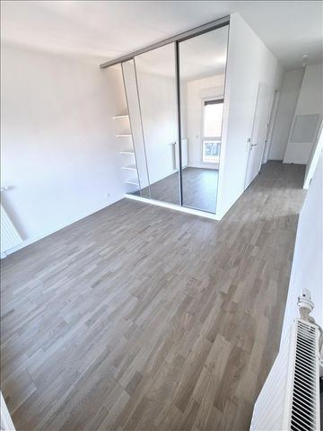 2 pièces - 37,68 m² - 3ème étage - Colocation non autorisée - Photo 2