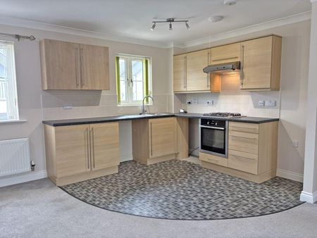 2 bedroom semi-detached house to rent - Photo 4