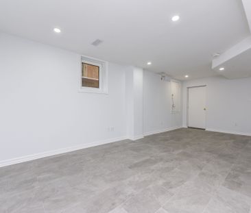 For Lease - 5970 Leeside Crescent Unit# Bsmt, Mississauga, Ontario - Photo 3