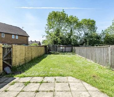 Lee Road, Aylesbury, HP21 - Photo 2