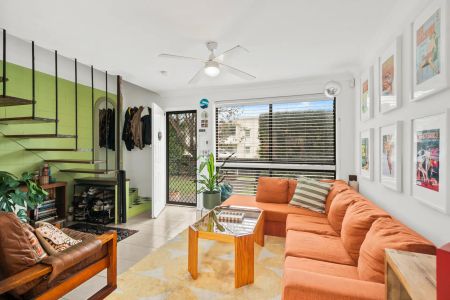 Convenient coastal living - Photo 2