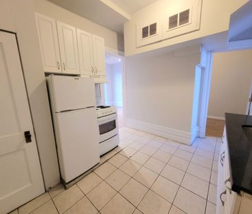 For Lease - 139 1/2 John Street Unit# 4, Hamilton, Ontario - Photo 4