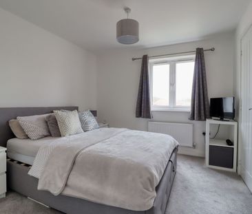 2 Bedroom - Photo 4