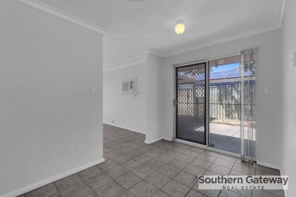 3x1 HOME IN CONVENIENT LOCATION - Photo 1