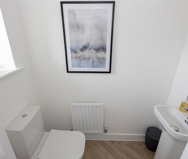 4 bedroom terraced house to rent - Photo 1