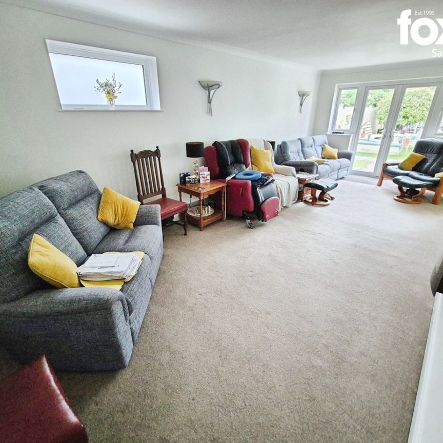 1 bed studio flat to rent in Ferndown, Dorset, BH22 - Photo 1