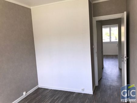 Location Appartement 3 pièces 55m² - Photo 2