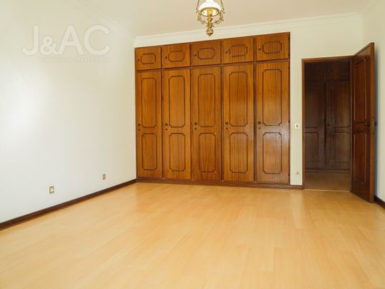 Moradia T5 em Lisboa - Photo 1