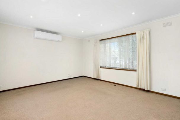 Register To Inspect // Classic & Comfortable Living in Prime Yarraville Pocket - Photo 1