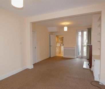 2 bedroom house to rent - Photo 1