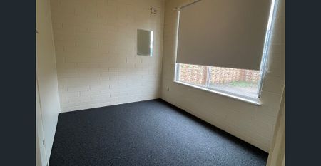 Unit B/465 Beryl Street - Photo 2