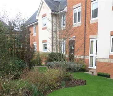 1 bedroom retirement property to rent - Photo 2