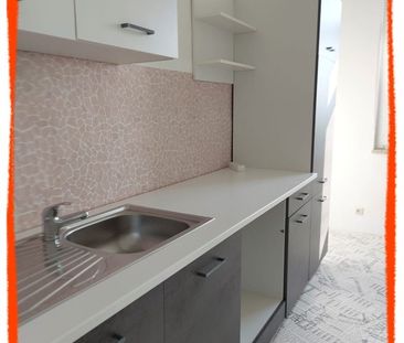 +++ Kleine gemütliche 2-Zi.-Wohnung mit Küchenmöbel in ländlicher I... - Photo 2