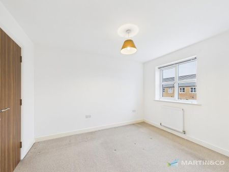 3 bedroom link detached house to rent - Photo 3