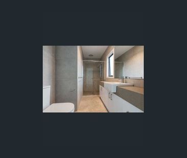 Spacious and Modern - Photo 5