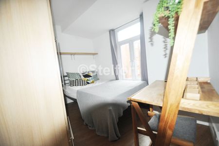 Kentish Town Road, NW1, London - Photo 4