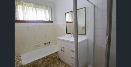 2 BEDROOM DUPLEX, LAWN MAINTENANCE INCLUDED - Photo 3