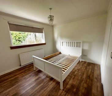3 bedroom detached house to rent - Photo 4