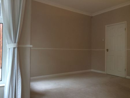 2 Bed Flat, Sydenham, SE26 - Photo 3