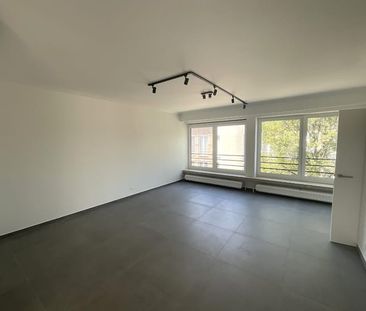 Appartement te huur - Foto 2