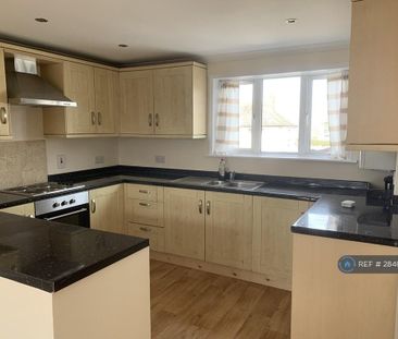 3 bedroom maisonette to rent - Photo 6