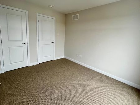 For Lease - 406 Jewelwing Private, Blossom Park - Airport and Area, Ontario - Photo 4