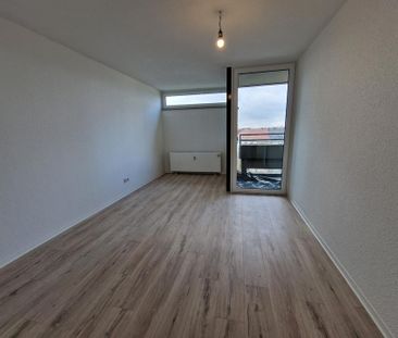 Riesen Dachterrasse und frisch renovierte 2,5-Zimmer-Wohnung im Zen... - Photo 1