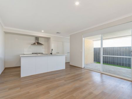 Modern easy care home- must view! - Photo 5