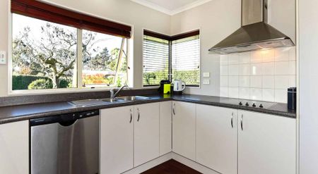 PREBBLETON - 4 X BEDROOMS, 2 X BATHROOMS, LOVELY HOME - Photo 4