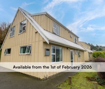 Spacious 5-Bedroom Flat – Prime Location. - Photo 4