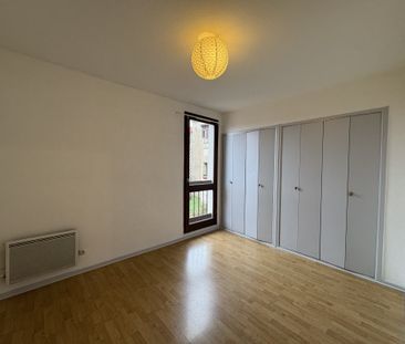 Location Appartement 2 pièces 41m² CASTELNAUDARY 11400 - Photo 2