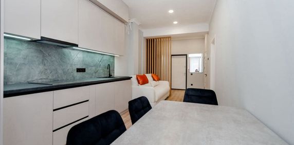 Inchiriez Apartament 2 camere Buna Ziua - Photo 2