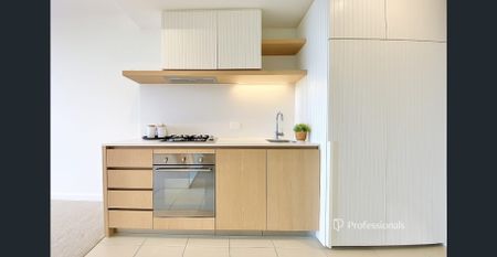 Modern & Spacious 2-Bedroom Apartment | C210/58 Kambrook Road, Caulfield North - Photo 4