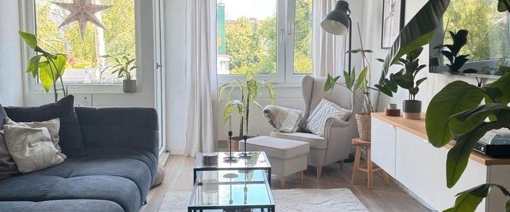 2,5 Zi.-Whg mit Balkon, ab Dez. 6 Monate - Foto 1