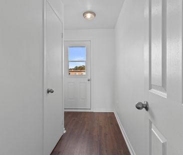 1030 100e Avenue, H7W 4A3, H7W 4A3, Laval - Photo 2
