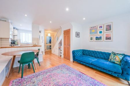 2 bedroom end of terrace house to rent - Photo 4