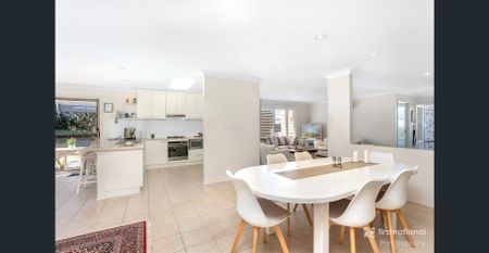 Spacious four bedroom home in Salamander Bay - Photo 4