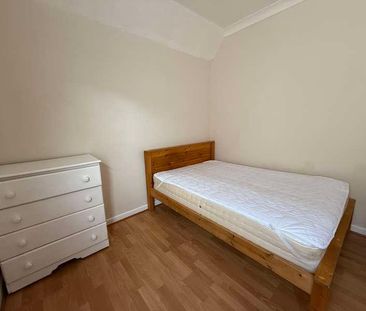 Suffolk Avenue, Southampton, SO15 - Photo 6