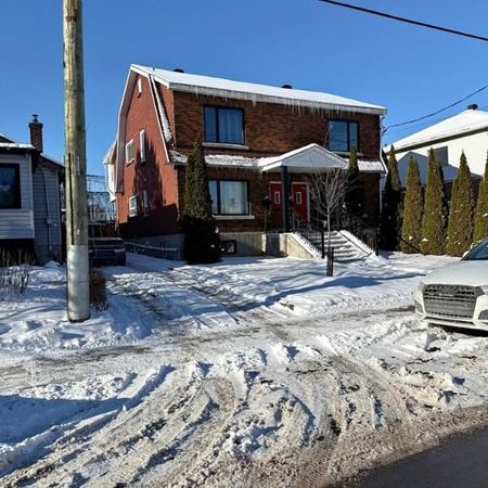 4.5 chalereux et lumineux - Cozy and bright 4.5 - Photo 3