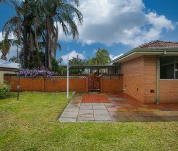 Classic Family Home In Langford! - Photo 4