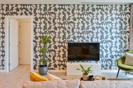 Westfield Avenue, Stratford, E20 - Photo 2