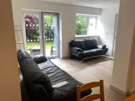 113 Ferncliffe Road - Photo 1