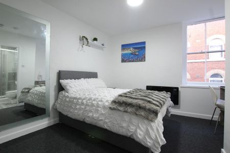 1 bedroom in a house share to rent - Photo 3