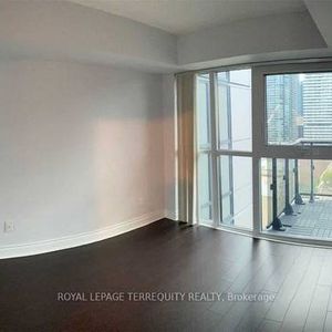 Bloor & Jarvis Modern 1Bdrm +Den Lrg Balcony 2Lockers Near Yorkville - Photo 2