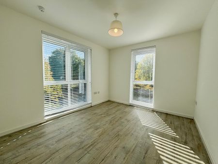 2 bed flat to rent in Dennis Davison Place, Coventry, CV4 - Photo 4