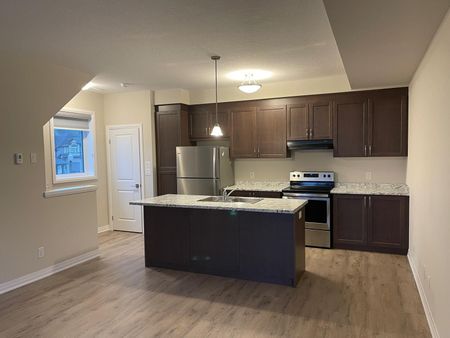 For Lease - 155 Thomas Slee Drive Unit# 1B, Kitchener, Ontario - Photo 4