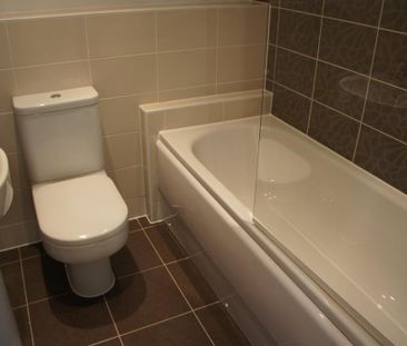 3 bedroom terraced house to rent - Photo 5