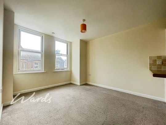 3 bedroom apartment to rent - Photo 1